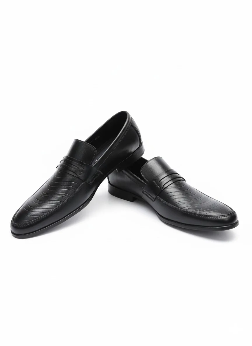 Gentleman's Luxe Leather Loafers – Classic Edition - Image 4